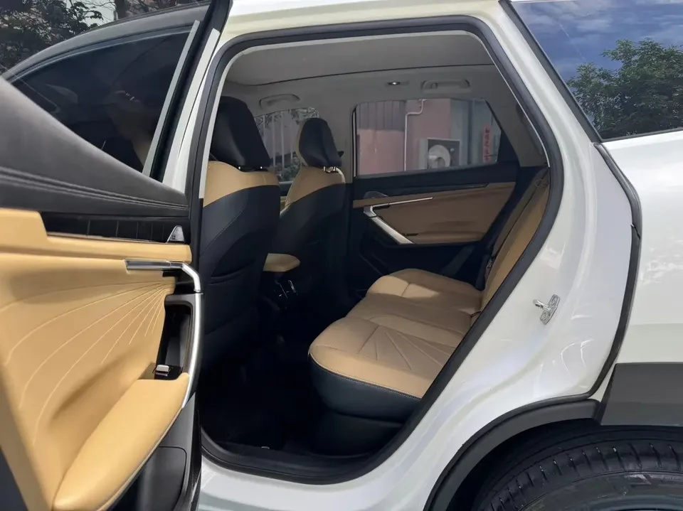 Geely Atlas L Boyue L 2023 1.5TD DCT Premium 2024 — thumbnail 4