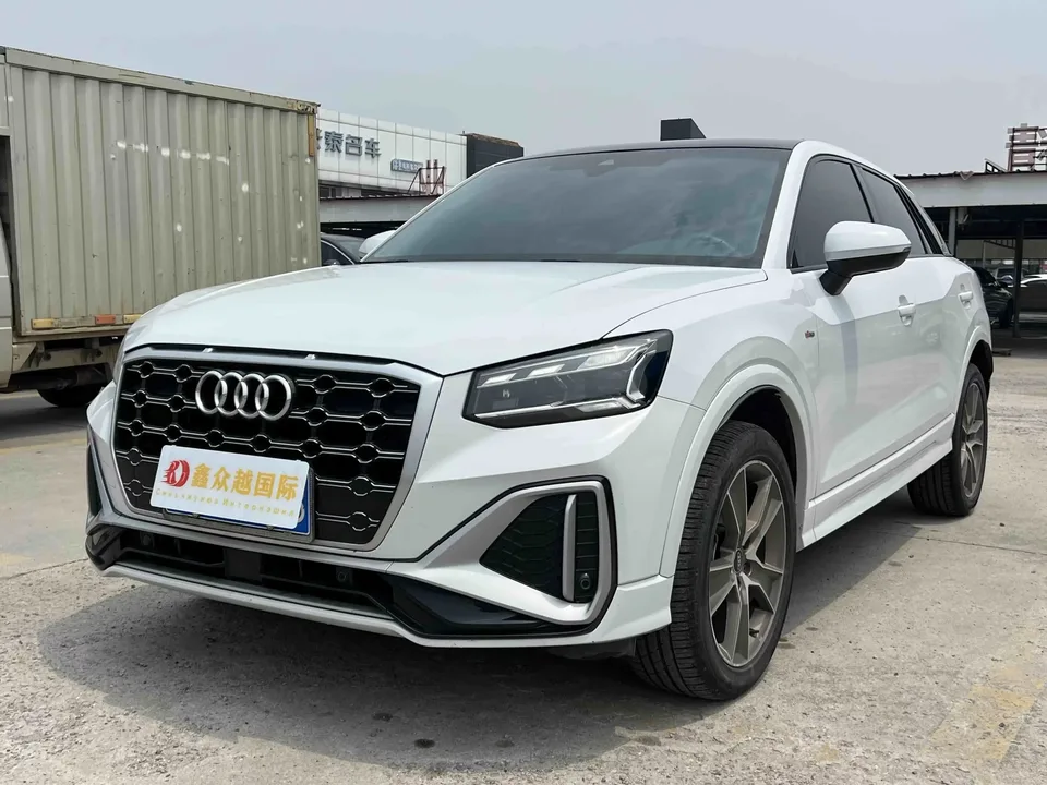 Audi Q2L Audi Q2L 2022 35 TFSI Stylish Dynamic 2022 — photo 1, buy with delivery to Moscow