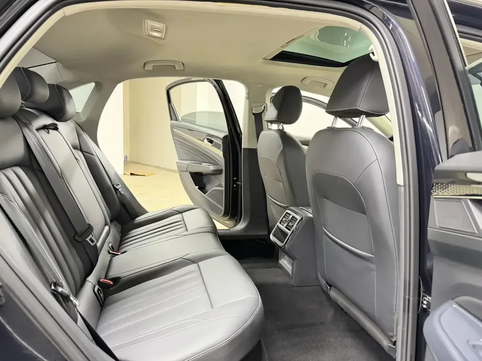 Volkswagen Passat Passat 2022 280TSI Elite Edition 2022 — миниатюра 5
