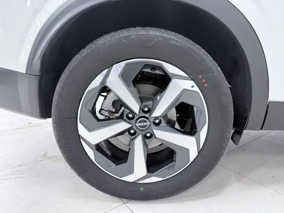 Nissan Qashqai Qashqai 2023 1.3T Deluxe Edition 2024 — thumbnail 2
