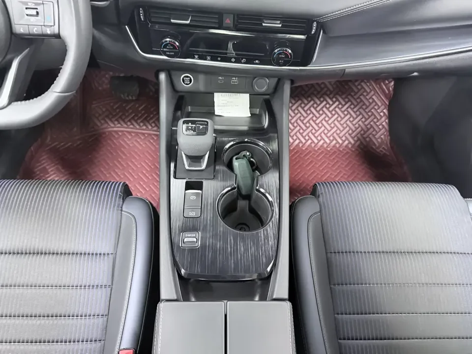Nissan Qashqai Qashqai 2023 1.3T Deluxe Edition 2024 — thumbnail 3