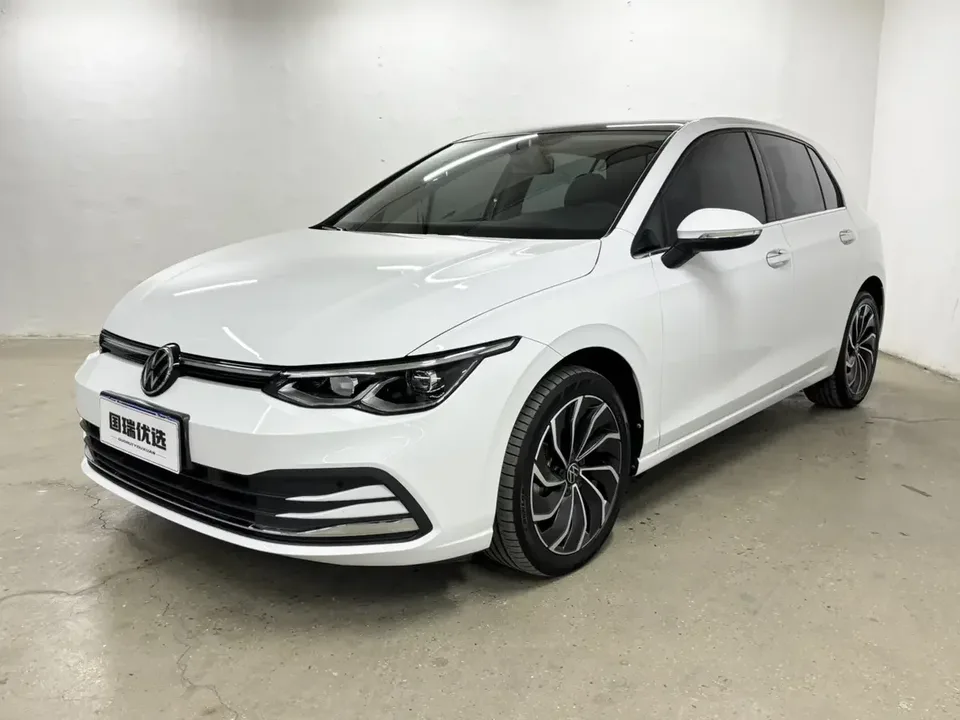 Volkswagen Golf golf 2021 280TSI DSG 30th Anniversary Edition 2022 — photo 1, buy with delivery to Moscow