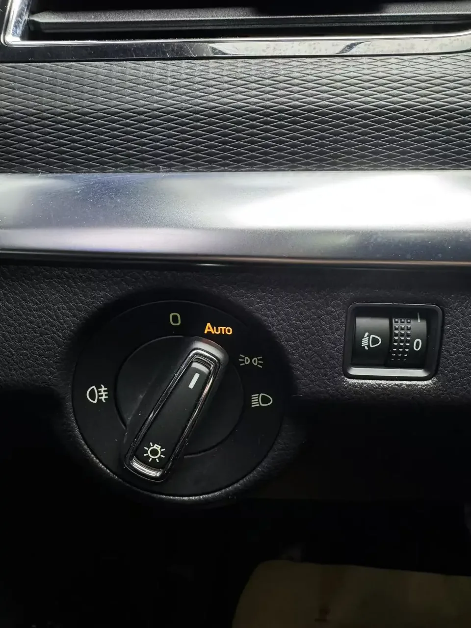 Skoda Comek Comek 2023 1.5L Automatic Comfort Edition 2023 — thumbnail 3