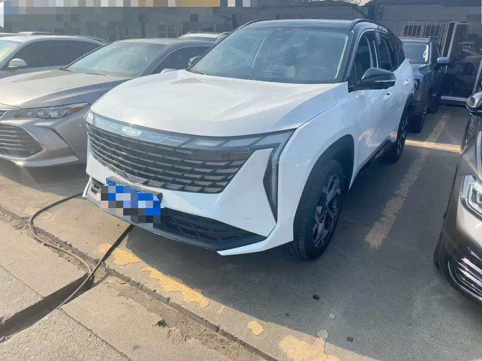 Geely Atlas L Boyue L 2024 1.5TD DCT Premium Edition 2024 — photo 1, buy with delivery to Moscow
