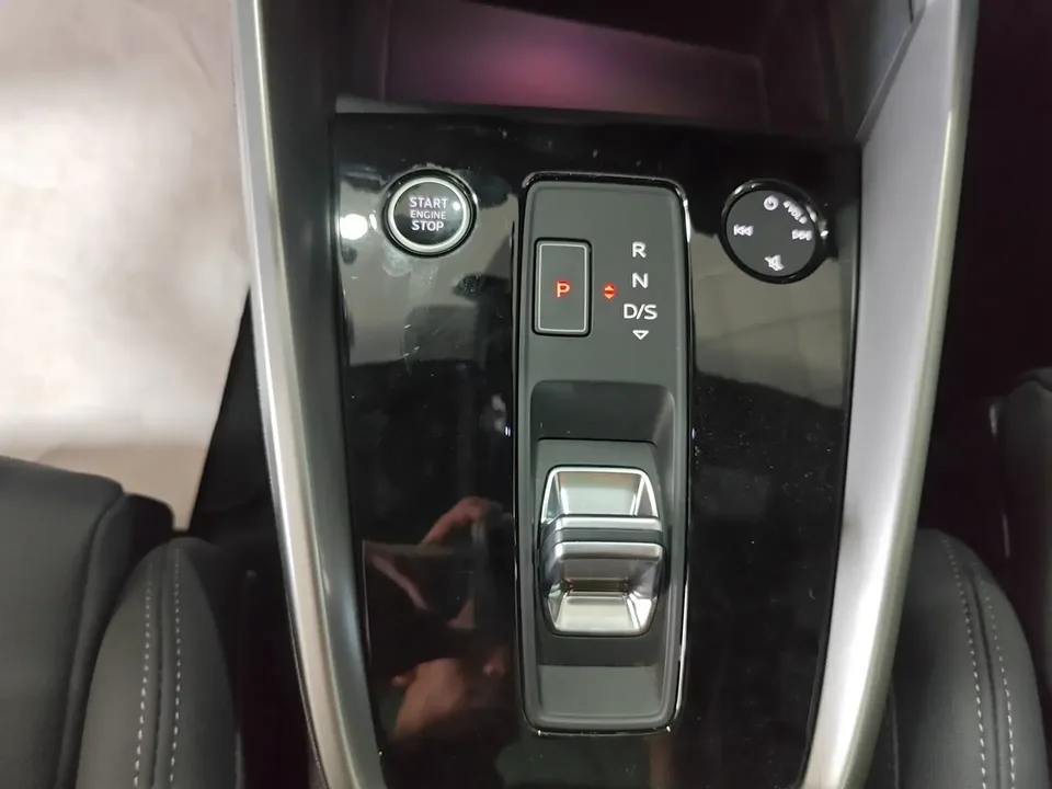 Audi A3 Audi A3 2024 Sportback 35 TFSI Stylish and sporty 2024 — thumbnail 4