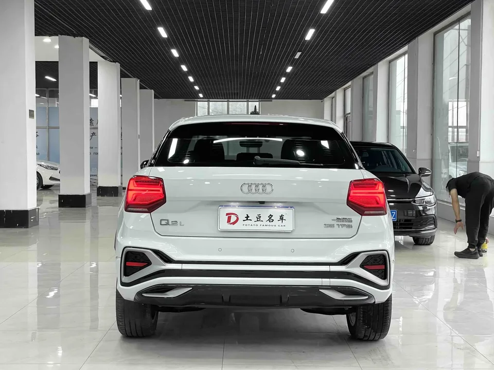 Audi Q2L Audi Q2L 2022 35 TFSI Stylish Dynamic 2023 — thumbnail 2