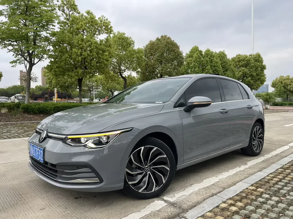 Volkswagen Golf golf 2021 280TSI DSG Pro 2022 — photo 1, buy with delivery to Moscow