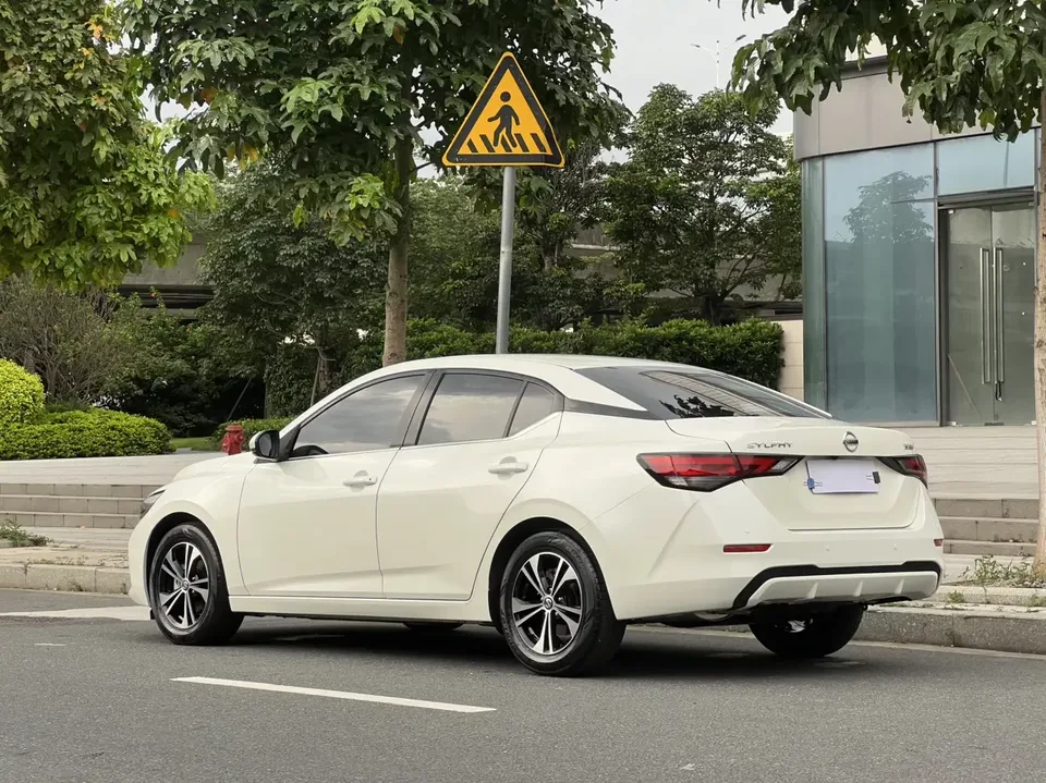 Nissan Sylphy Sylphy 2022 1.6L XL CVT Enjoy Edition 2022 — thumbnail 4