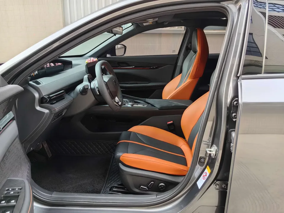 Changan UNI-V Changan UNI-V 2024 1.5T Premium 2024 — thumbnail 3