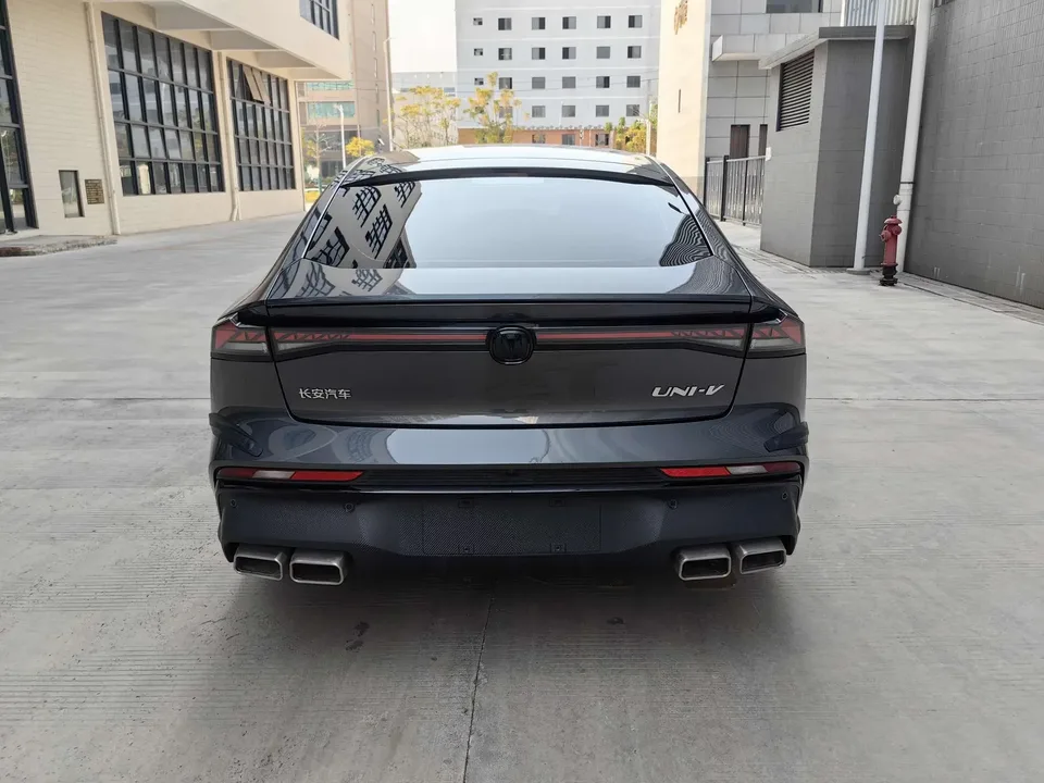 Changan UNI-V Changan UNI-V 2024 1.5T Premium 2024 — thumbnail 5