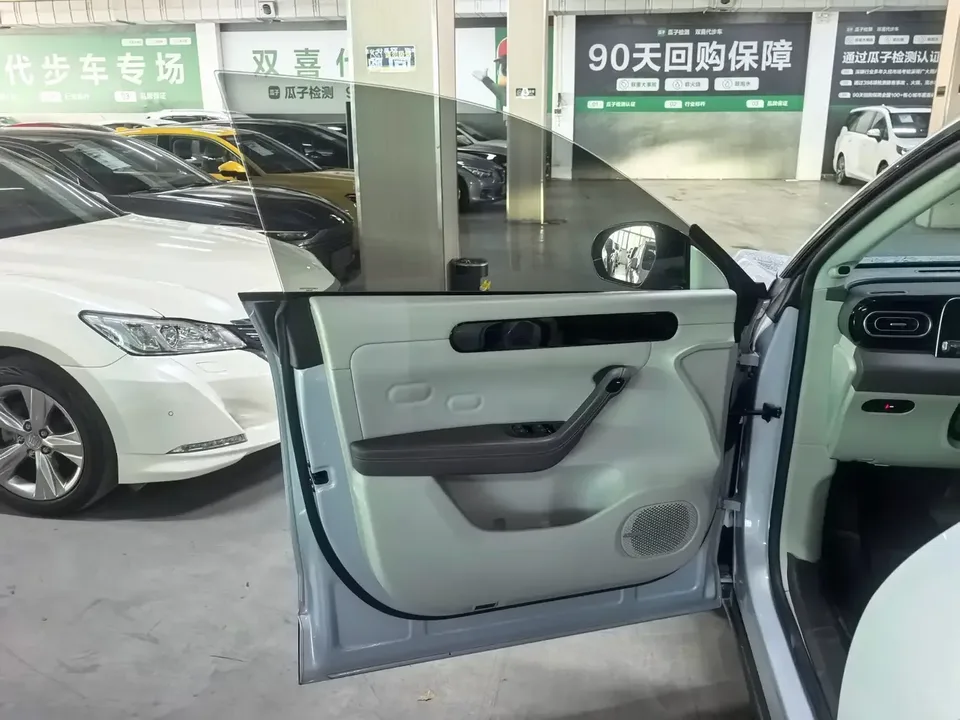 Leapmotor Zero running C11 Zero running C11 2023 Extended Range 180 Comfort Edition 2023 — thumbnail 5