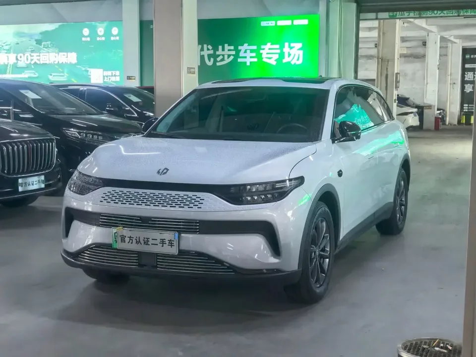 Leapmotor Zero running C11 Zero running C11 2023 Extended Range 180 Comfort Edition 2023 — photo 1, buy with delivery to Moscow