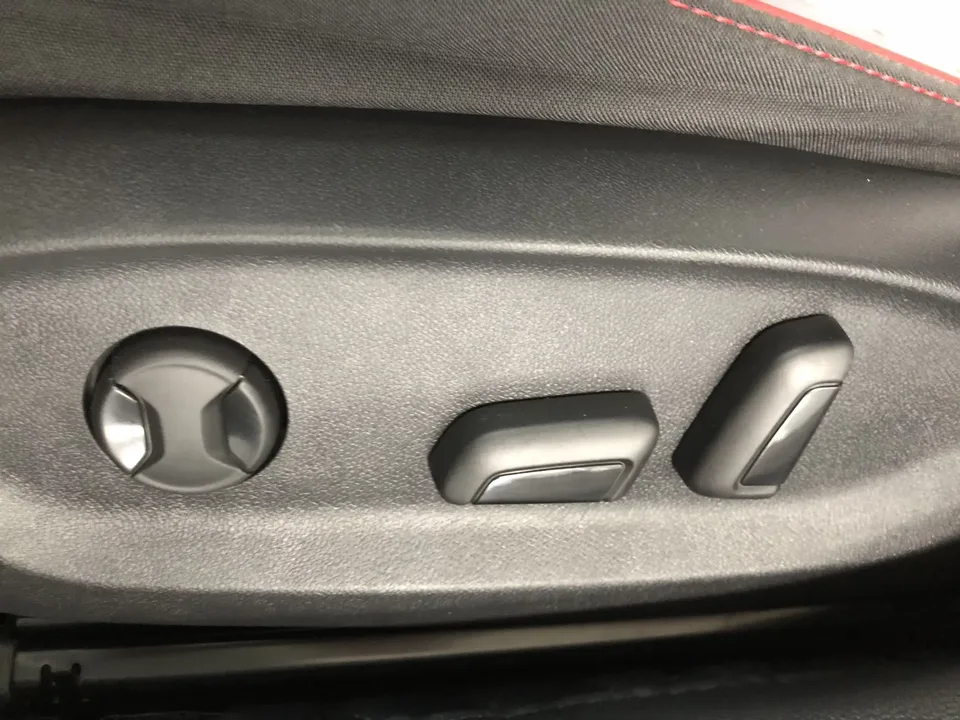 Volkswagen Lamando Lingdu 2023 Lingdu L 280TSI DSG Cool Edition 2023 — thumbnail 5