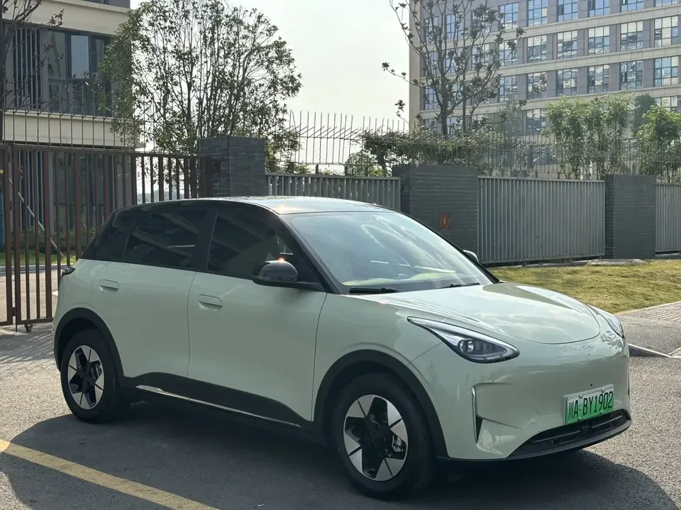 Geely Star Wish Star Wish 2025 UP 410km Explorer Edition 2025 — thumbnail 3