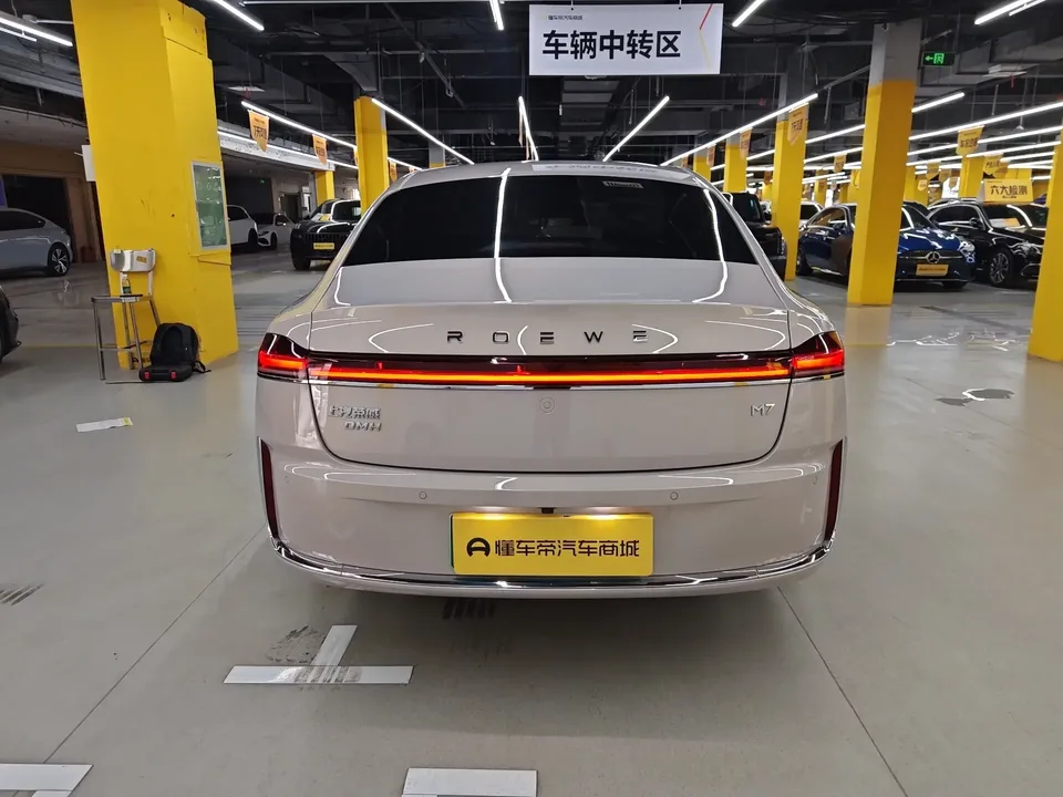 Roewe M7 DMH Roewe M7 DMH 2025 160km Enjoy Edition 2025 — thumbnail 2