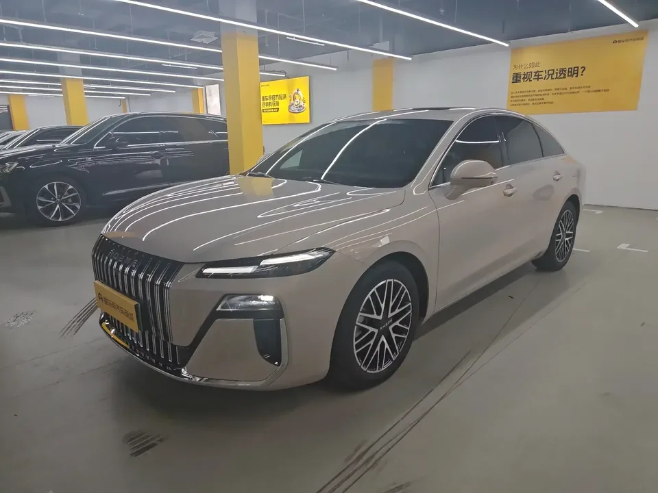 Roewe M7 DMH Roewe M7 DMH 2025 160km Enjoy Edition 2025 — photo 1, buy with delivery to Moscow