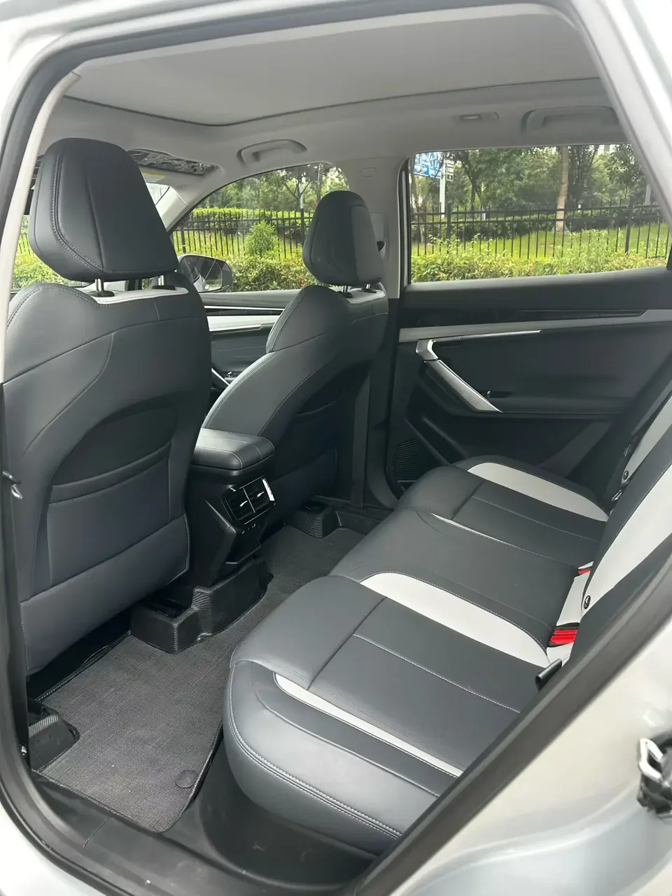 Geely Atlas L Boyue L 2024 1.5TD DCT Longteng Edition 2025 — thumbnail 3