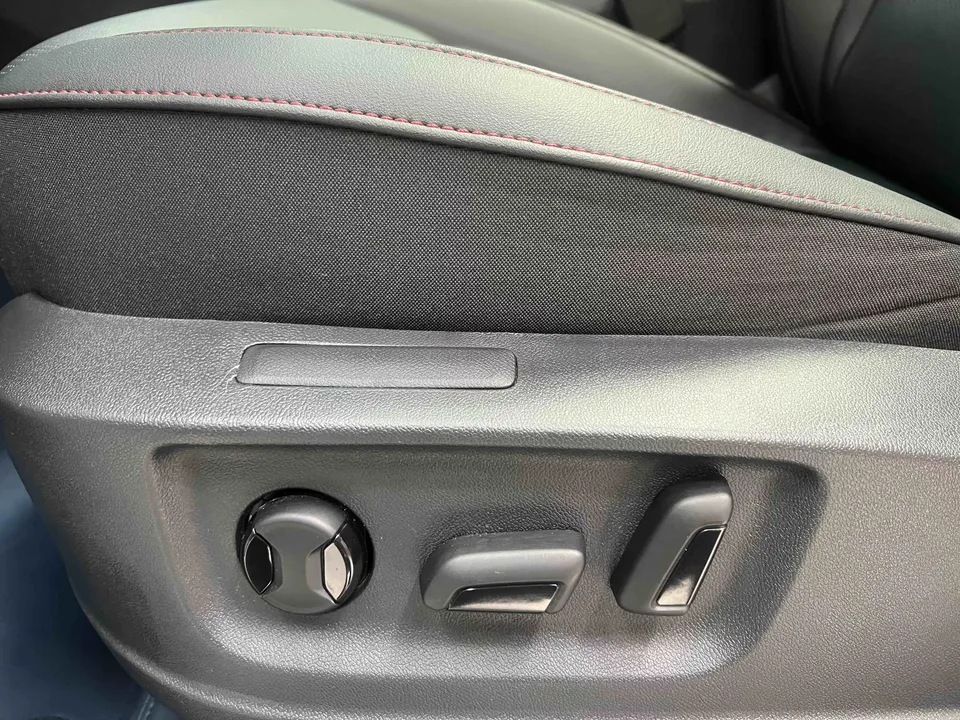 Skoda Karoq Korok 2024 TSI280 Premium Edition 2023 — thumbnail 5