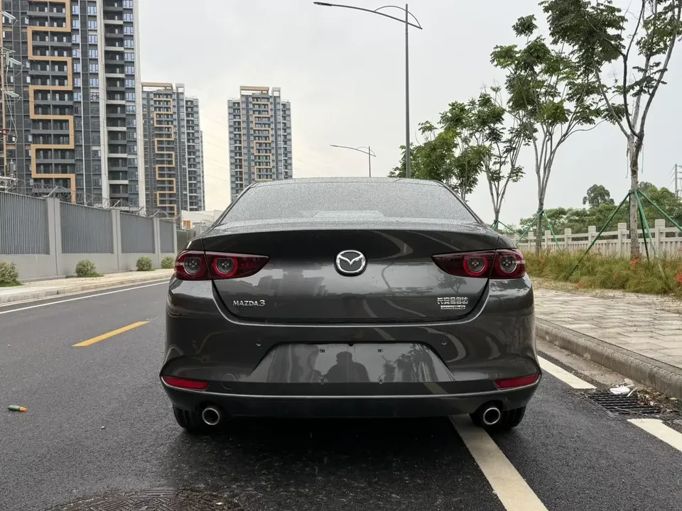 Mazda Axela Mazda3 Angkesela 2023 2.0L Automatic Elegant Edition 2023 — thumbnail 4