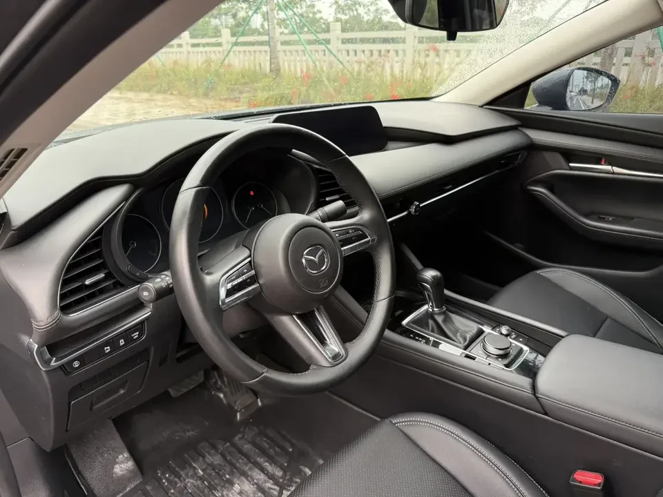 Mazda Axela Mazda3 Angkesela 2023 2.0L Automatic Elegant Edition 2023 — thumbnail 5