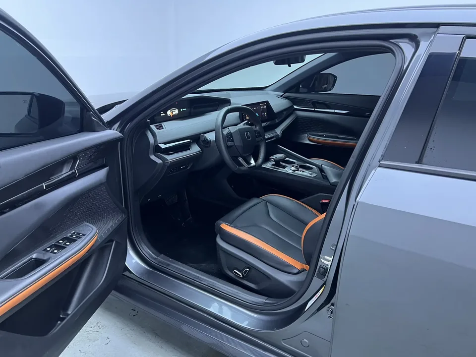 Changan UNI-V Changan UNI-V 2023 1.5T Premium 2024 — thumbnail 5