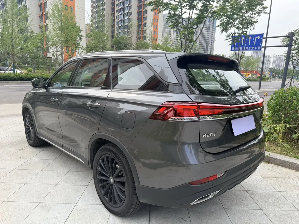 Changan CS75 Changan CS75 2026 PRO 1.5T DCT Premium 7-seater 2025 — thumbnail 2