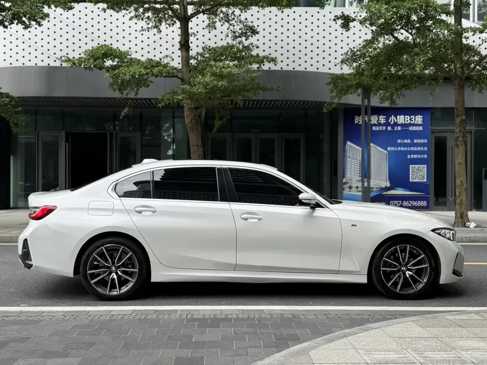 BMW 3 Series BMW 3 Series 2023 320Li M Sport Package 2022 — thumbnail 5