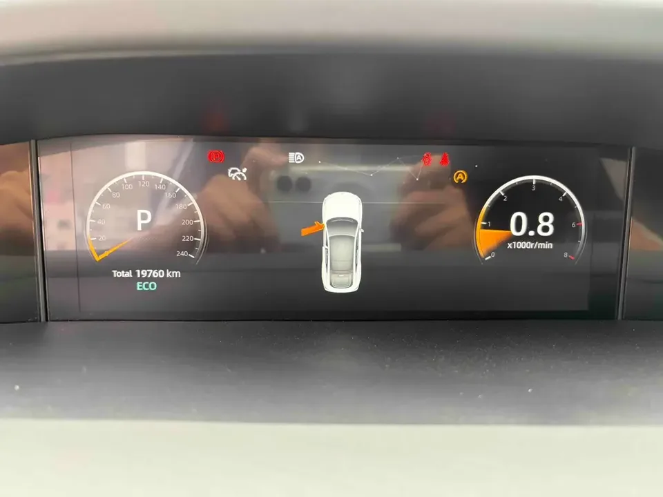 Changan UNI-V Changan UNI-V 2024 1.5T Premium 2024 — thumbnail 3