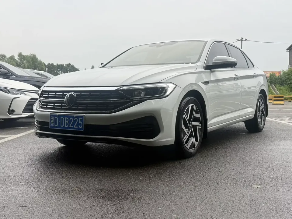Volkswagen Sagitar Sagitar 2023 280TSI DSG Beyond Edition 2024 — photo 1, buy with delivery to Moscow