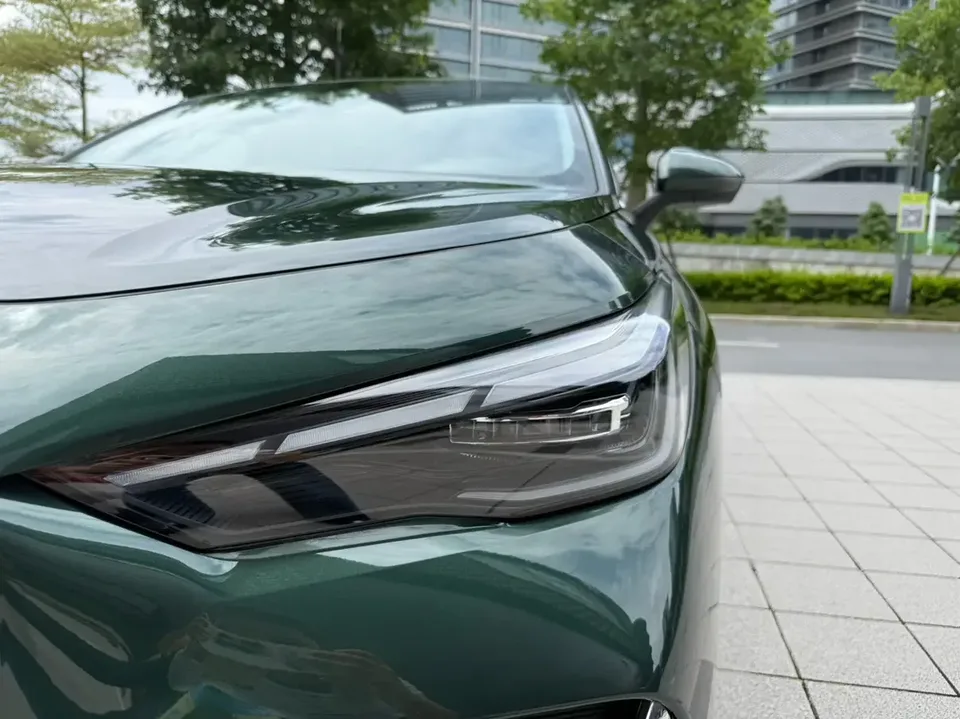 Geely Emgrand emgrand 2026 5th Generation 1.5T DCT Flagship Model 2025 — thumbnail 3