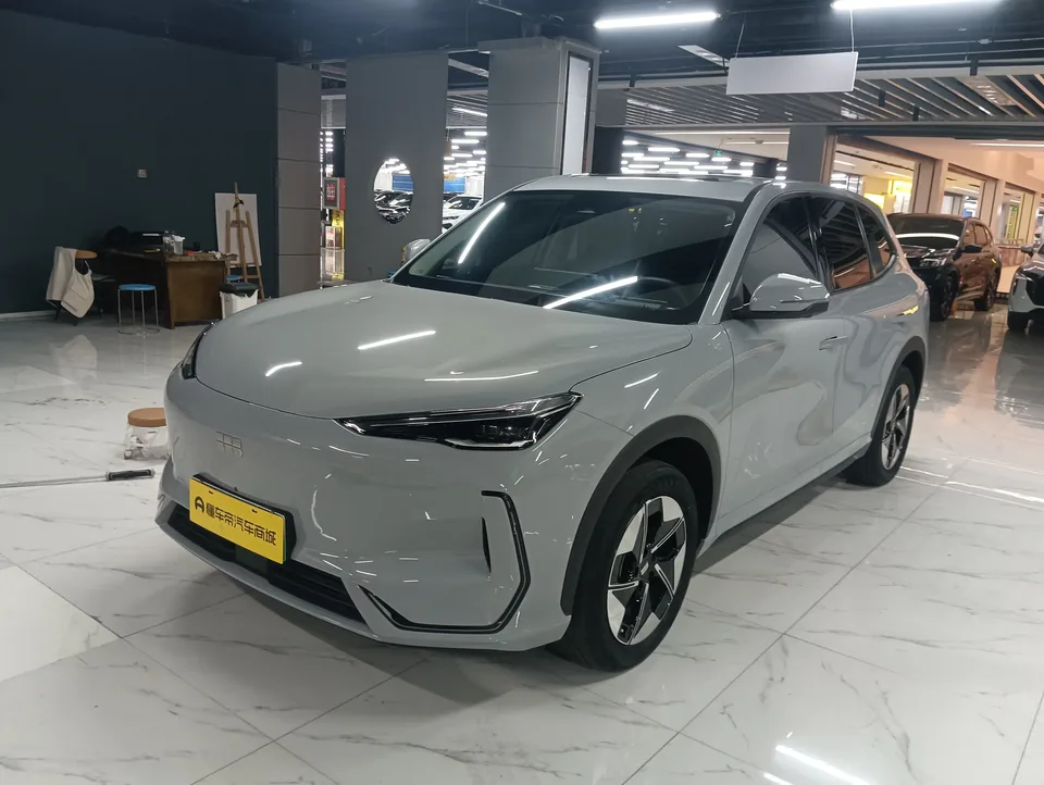Geely Galaxy E5 Galaxy E5 2024 440km Explorer Edition 2024 — photo 1, buy with delivery to Moscow