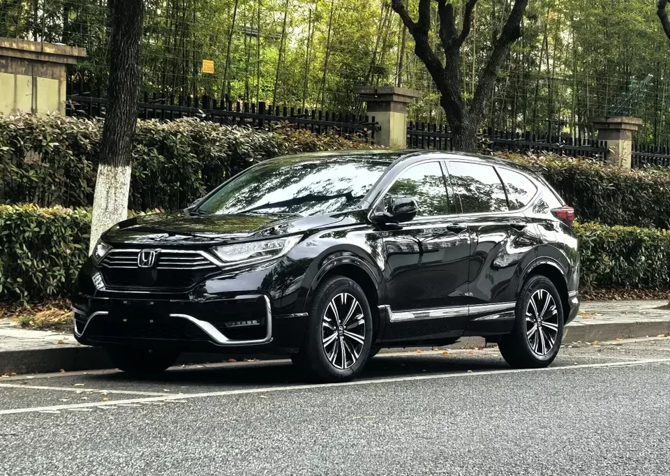 Honda CR-V PHEV Honda CR-V PHEV 2021 Rui Hybrid e+ 2.0L Ruichi Edition 2023 — photo 1, buy with delivery to Moscow