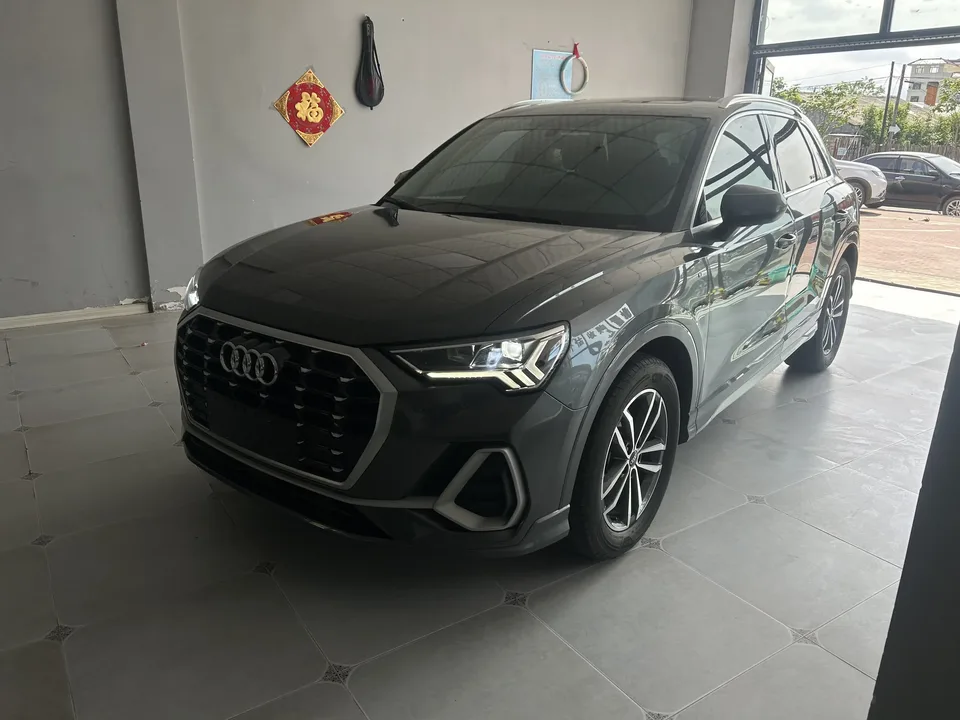 Audi Q3 Audi Q3 2022 35 TFSI Progressive Dynamic 2022 — photo 1, buy with delivery to Moscow