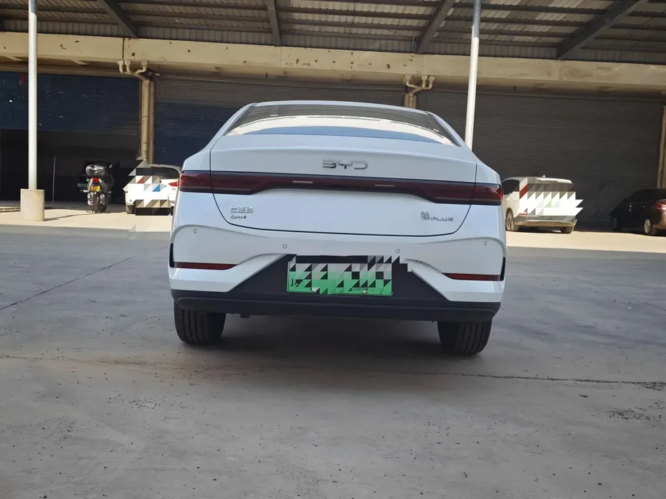BYD Qin PLUS DM Qin PLUS DM 2026 DM-i 128KM Progressive 2026 — thumbnail 2