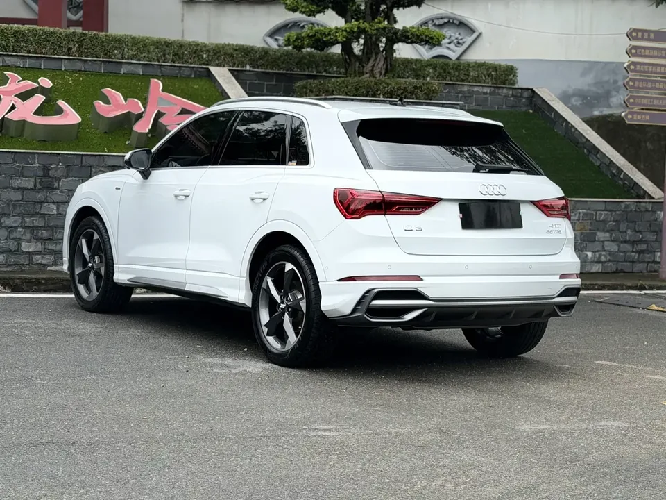 Audi Q3 Audi Q3 2022 35 TFSI Stylish Dynamic 2022 — thumbnail 4