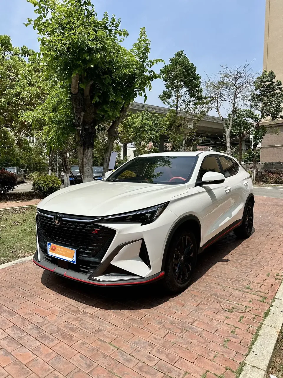 Changan X5 Plus Changan X5 PLUS 2025 1.5T DCT Pioneer 2025 — photo 1, buy with delivery to Moscow