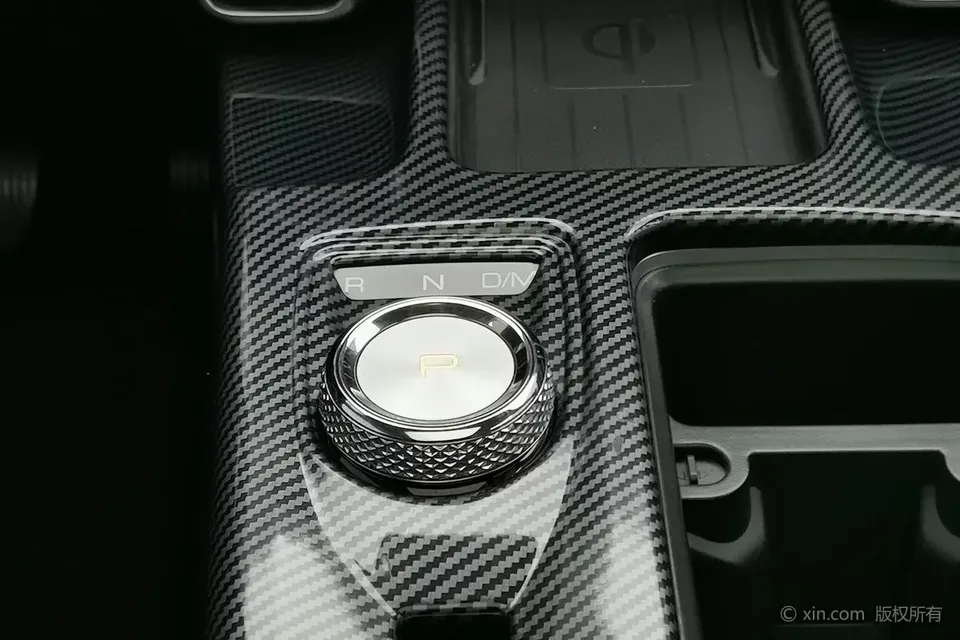 Haval Dargo Harvard dog 2022 1.5T 2WD Border Collie Edition 2023 — thumbnail 4