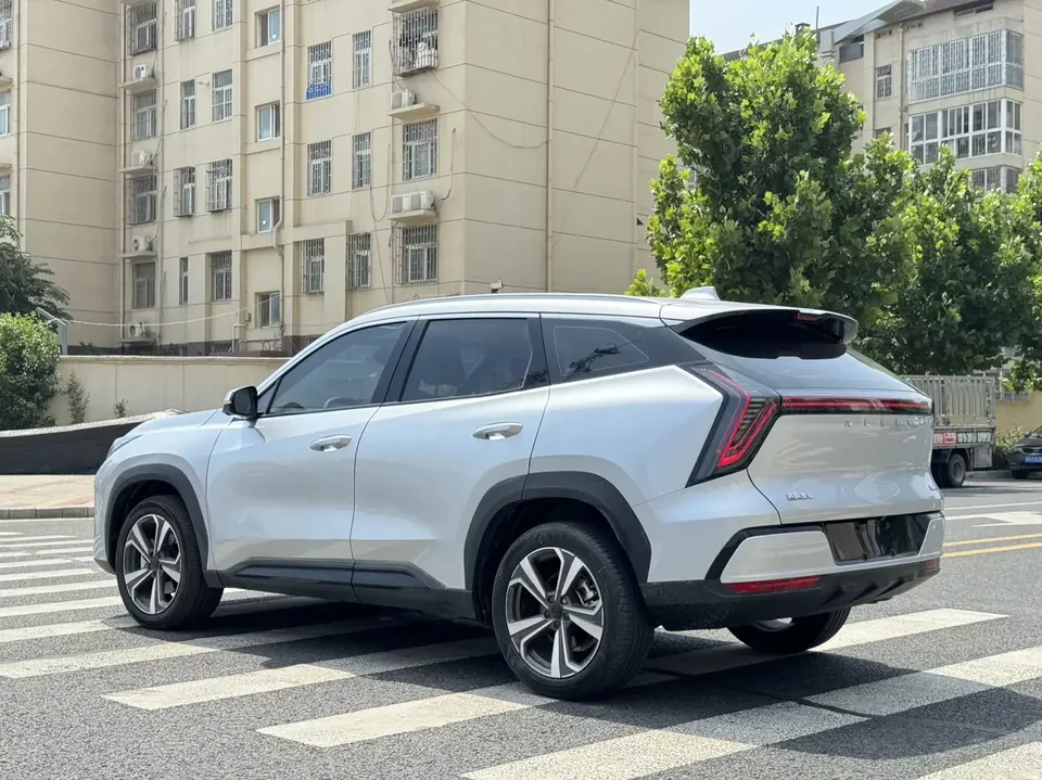 Geely Atlas L Boyue L 2025 Fourth generation 1.5TD DCT Sanhe 2025 — thumbnail 4