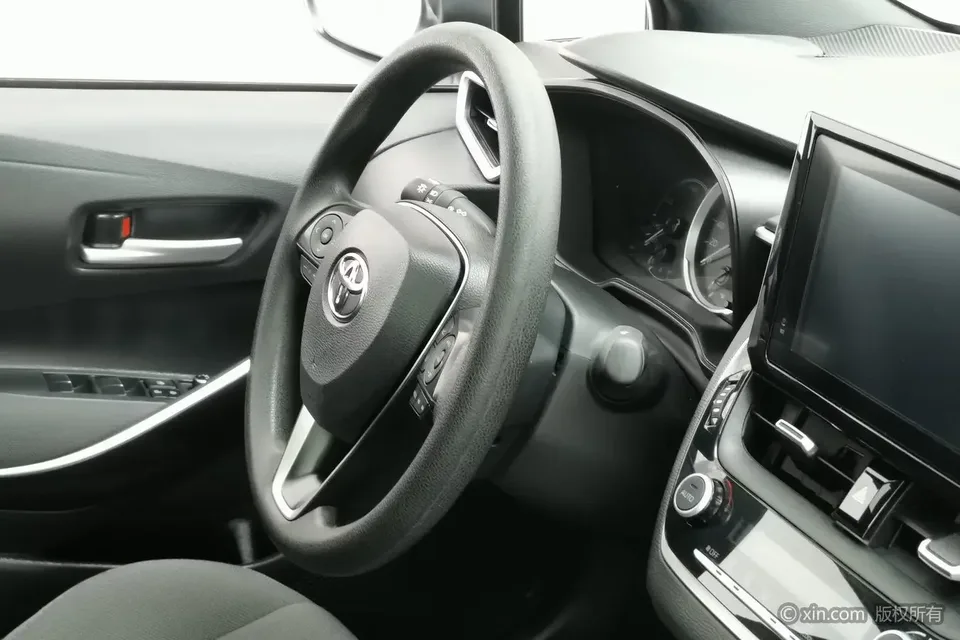 Toyota Levin Lei Ling 2022 Dual Engine 1.8H E-CVT Deluxe Edition 2022 — thumbnail 3