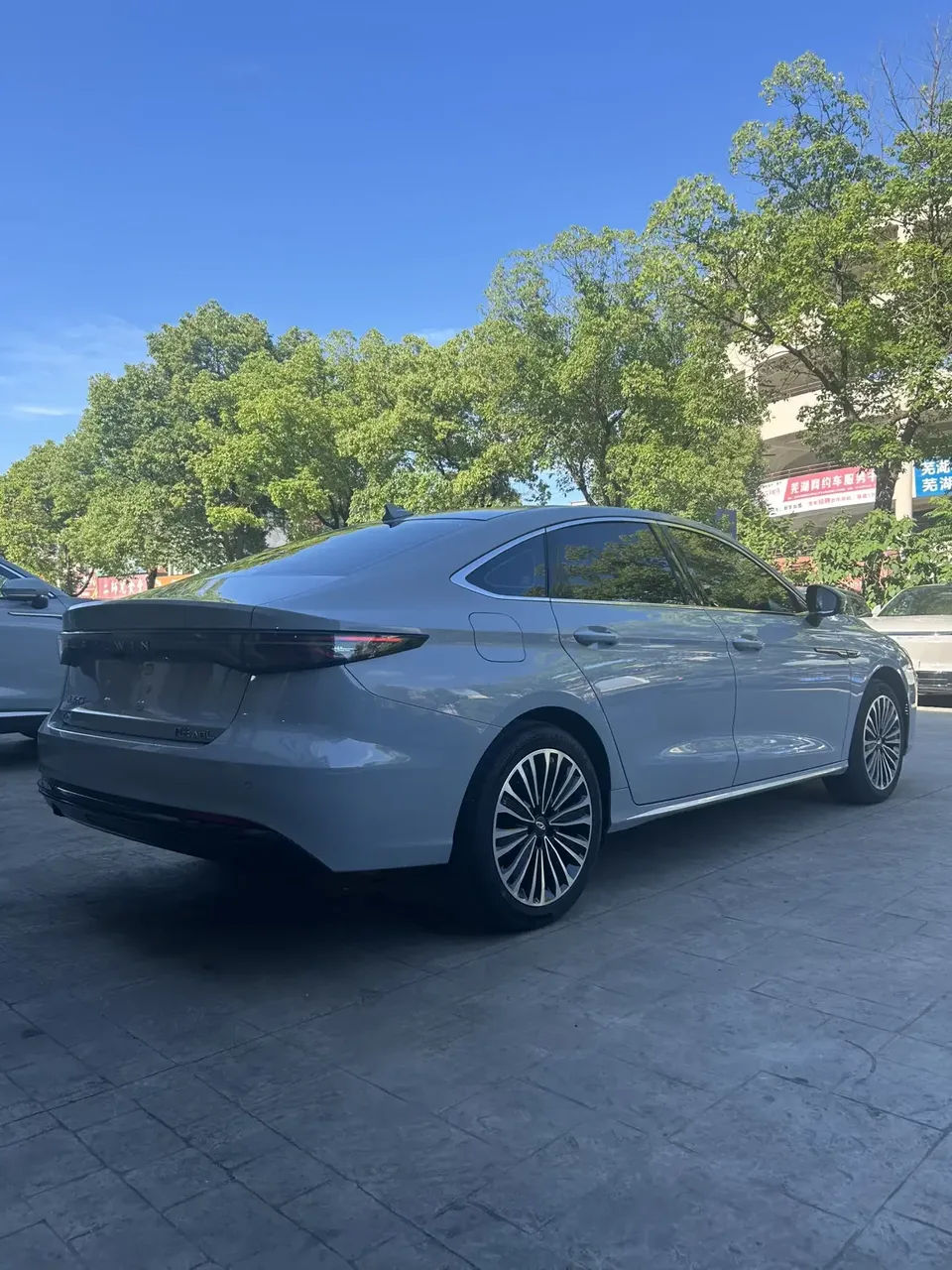 Chery Fengyun A8L Fengyun A8L 2025 145km Luxury 2024 — thumbnail 2