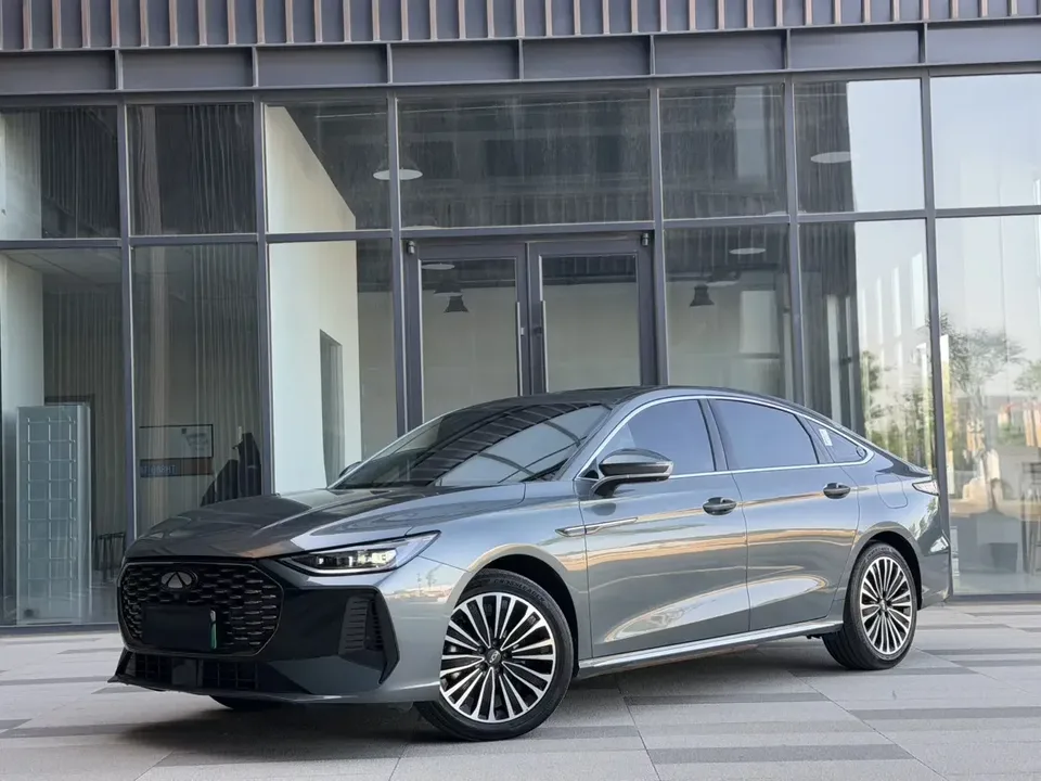 Chery Fengyun A8L Fengyun A8L 2025 145km Luxury 2024 — photo 1, buy with delivery to Moscow