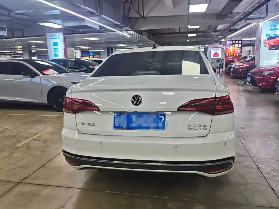 Volkswagen Bora Bora 2023 200TSI DSG Joy Edition 2023 — thumbnail 2