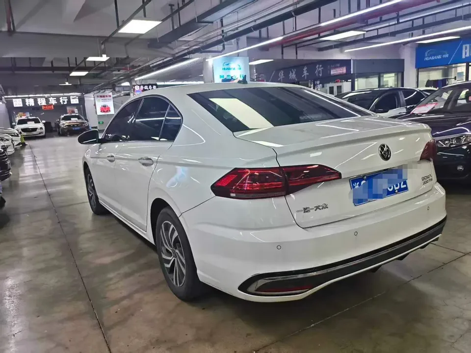 Volkswagen Bora Bora 2023 200TSI DSG Joy Edition 2023 — thumbnail 4