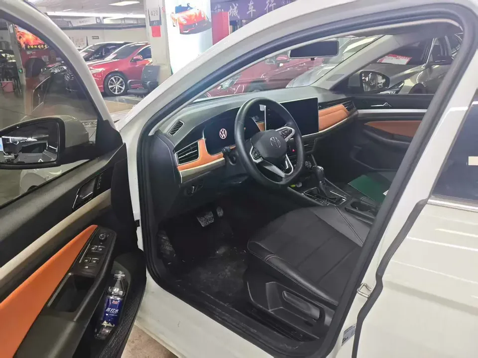 Volkswagen Bora Bora 2023 200TSI DSG Joy Edition 2023 — thumbnail 5