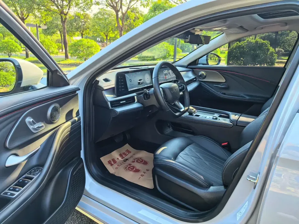 Chery Arrizo 8 Arrizo 8 2024 1.6TGDI DCT Intelligence 2024 — thumbnail 4