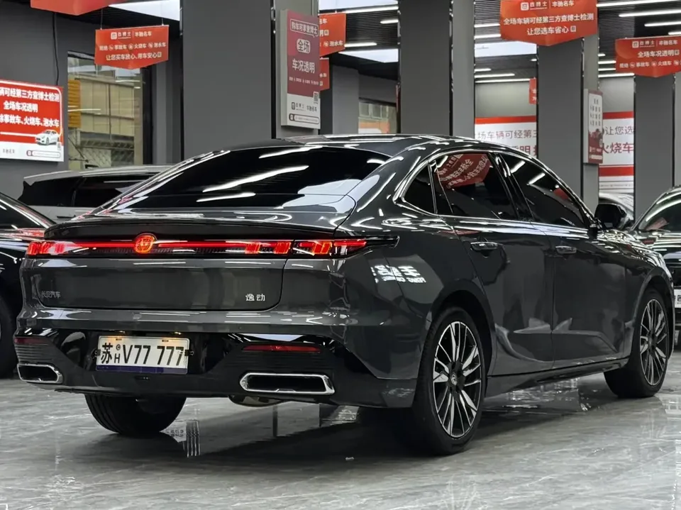 Changan Escape Escape 2025 1.5T DCT 500Bar Flagship 2025 — thumbnail 2