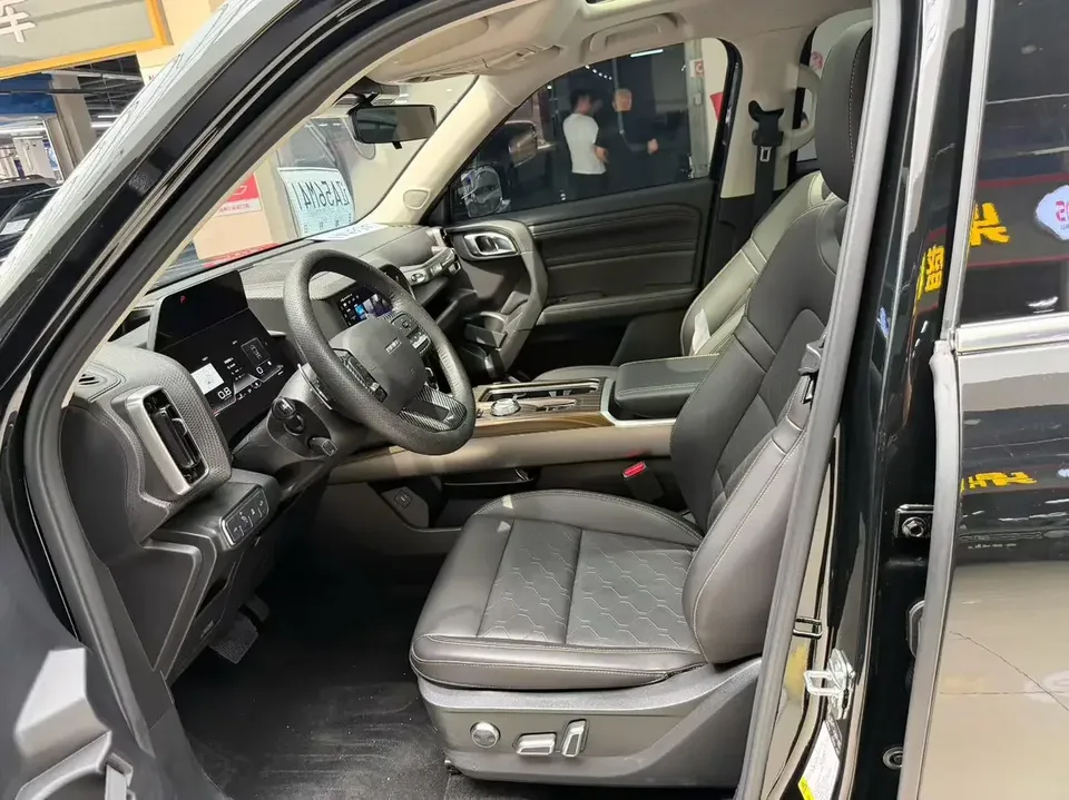 Haval Dargo Harvard dog 2024 1.5T 2WD Border Collie Edition 2024 — thumbnail 5
