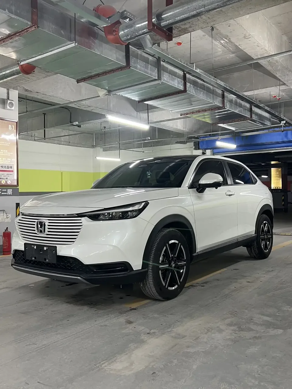 Honda VEZEL Binzhi 2023 1.5L CVT Technology Edition 2023 — photo 1, buy with delivery to Moscow