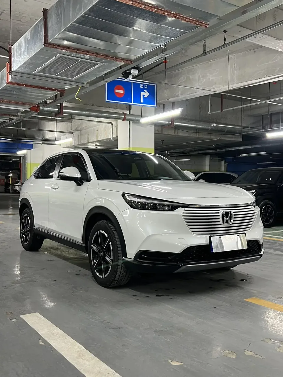 Honda VEZEL Binzhi 2023 1.5L CVT Technology Edition 2023 — миниатюра 3