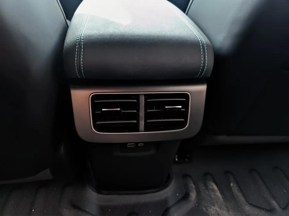 BYD Seal 06DM Travel Edition Seal 06DM Travel Edition 2025 DM-i 150KM Flagship Model 2026 — thumbnail 3